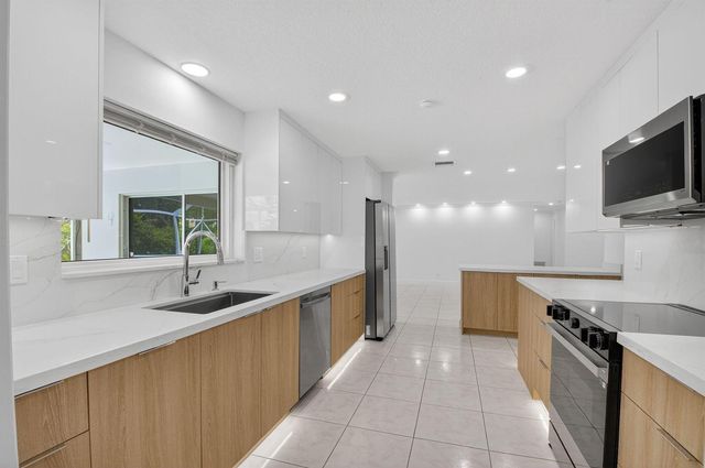 4599 Brady Boulevard, Delray Beach, FL 33445