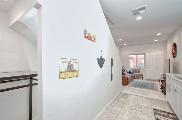 864 Lawrence, San Luis Obispo, CA 93401