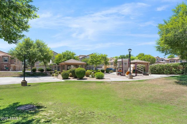 751 N PORT Drive, Gilbert, AZ 85233