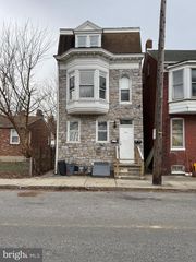 406 SMITH ST #2, York, PA 17401