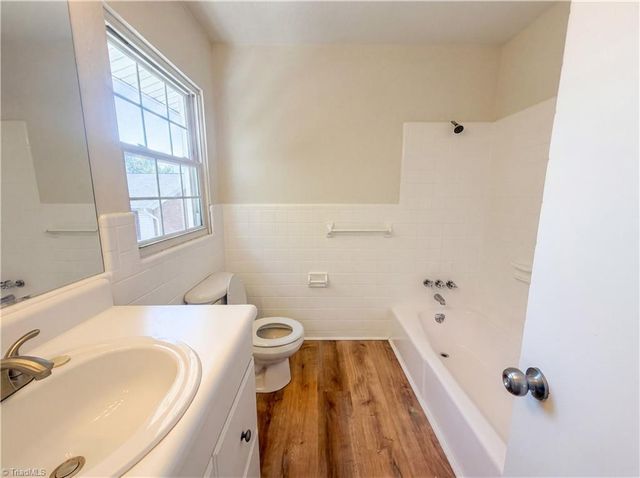 466 Muirs Chapel Road, Greensboro, NC 27410
