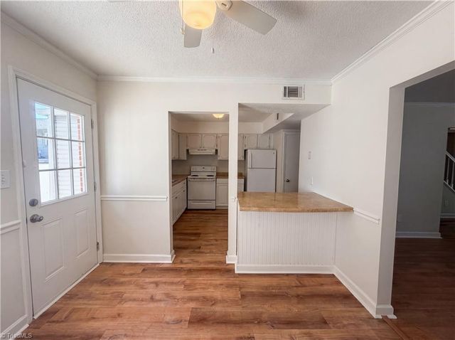 466 Muirs Chapel Road, Greensboro, NC 27410