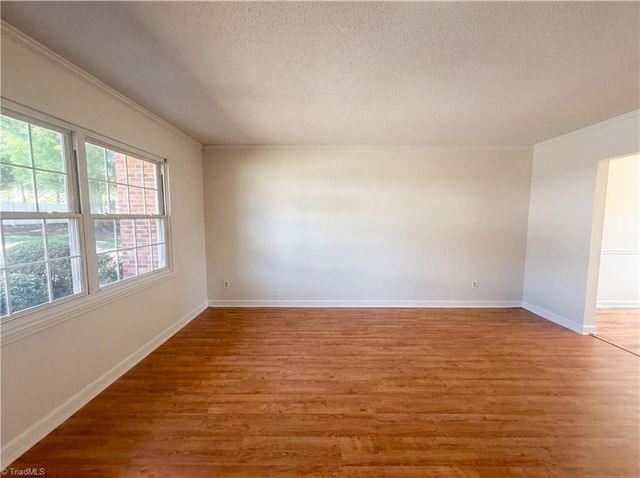 466 Muirs Chapel Road, Greensboro, NC 27410