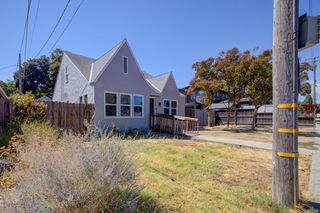 7306 Elm St, Hughson, CA 95326