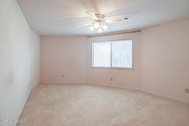 7952 Hapuna Place, Diamondhead, MS 39525