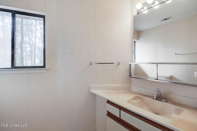 7952 Hapuna Place, Diamondhead, MS 39525