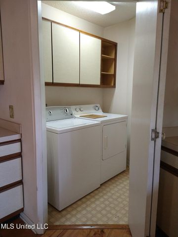 7952 Hapuna Place, Diamondhead, MS 39525