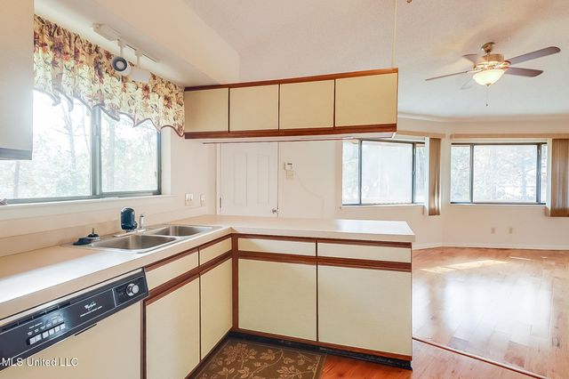 7952 Hapuna Place, Diamondhead, MS 39525
