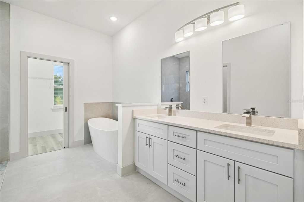 Image 30 of property listing at 21021 PEACHLAND BOULEVARD, Port Charlotte, FL 33954
