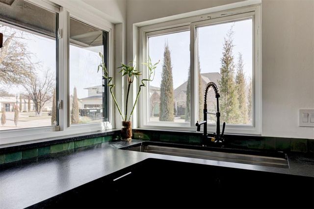 6413 Centennial Court, Nichols Hills, OK 73116