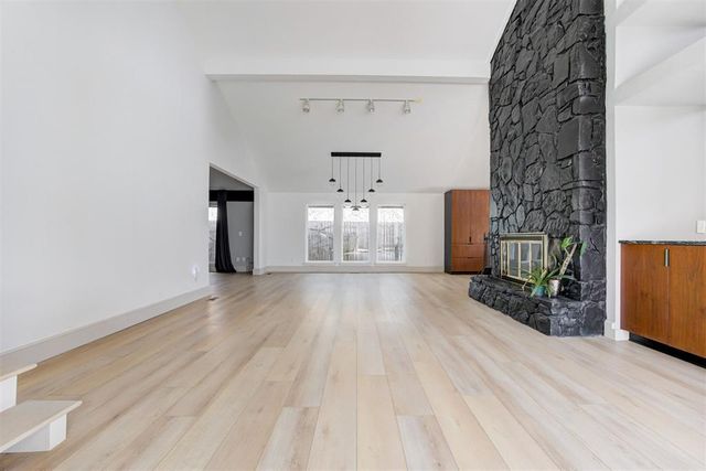 6413 Centennial Court, Nichols Hills, OK 73116