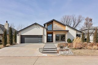 6413 Centennial Court, Nichols Hills, OK 73116