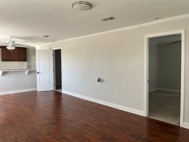 2053 Farm To Market 1291, New Ulm, TX 78950