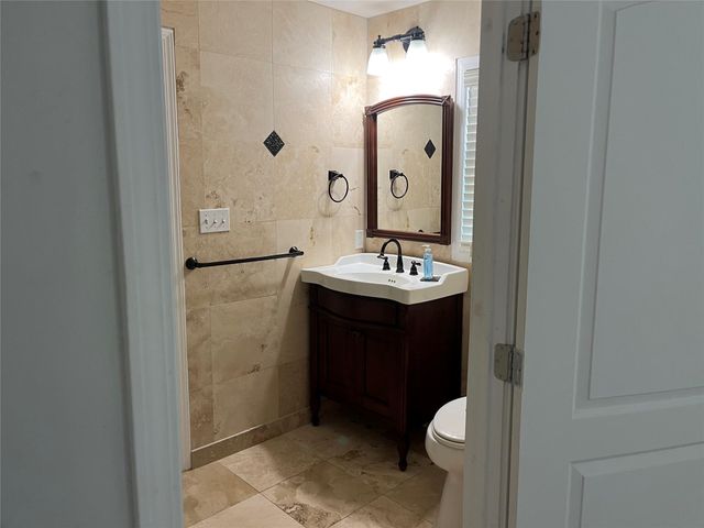 2053 Farm To Market 1291, New Ulm, TX 78950