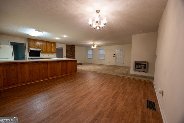 240 Bent Oak Drive, Cornelia, GA 30531