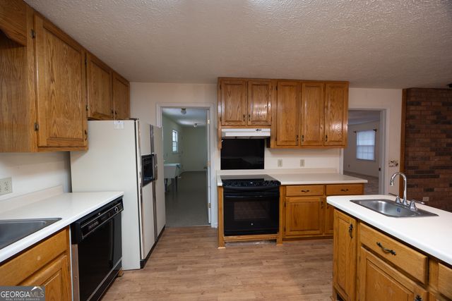 240 Bent Oak Drive, Cornelia, GA 30531