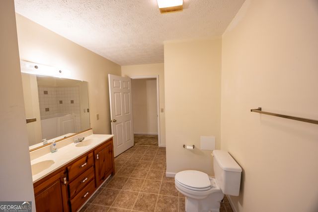240 Bent Oak Drive, Cornelia, GA 30531