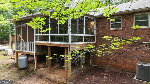 240 Bent Oak Drive, Cornelia, GA 30531