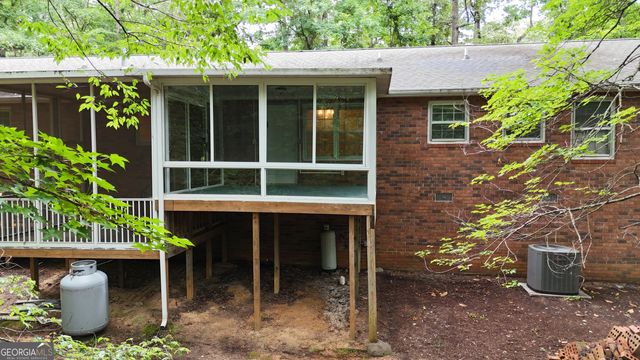 240 Bent Oak Drive, Cornelia, GA 30531