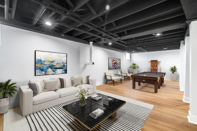 504 N Irving Avenue, Hillside, IL 60162