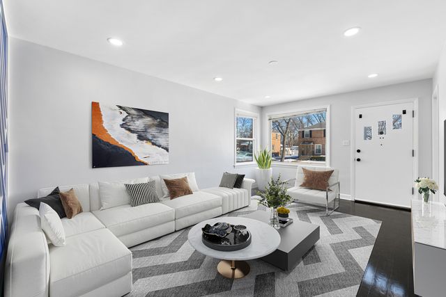 504 N Irving Avenue, Hillside, IL 60162