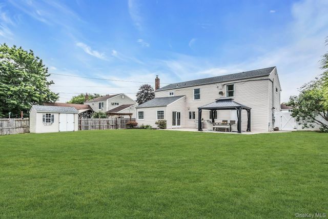 95 Rumford Road, Kings Park, NY 11754