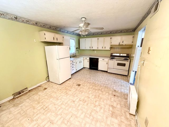 218 Independence Court, Georgetown, KY 40324