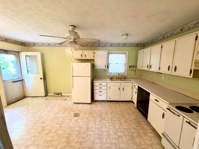 218 Independence Court, Georgetown, KY 40324