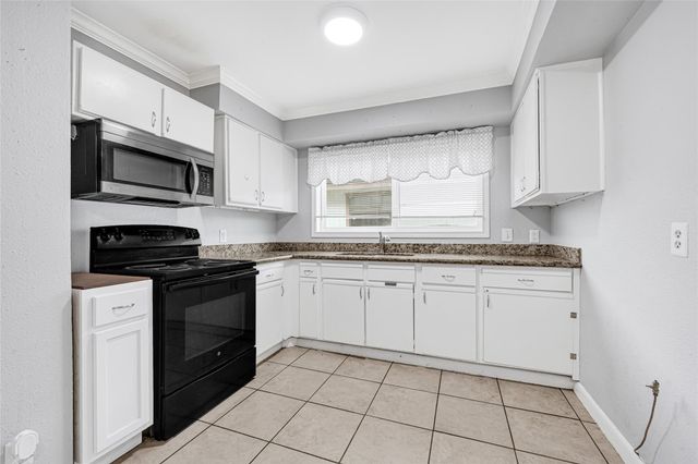 3806 Kaplan Drive, Pasadena, TX 77503