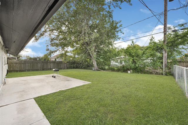 3806 Kaplan Drive, Pasadena, TX 77503
