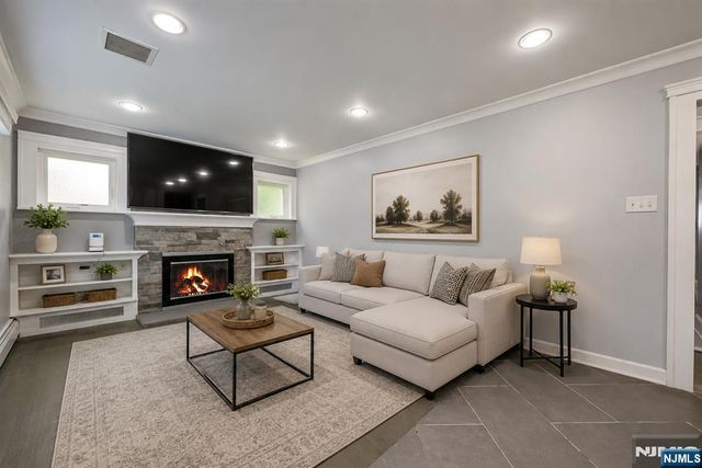122 Garside Avenue, Wayne, NJ 07470