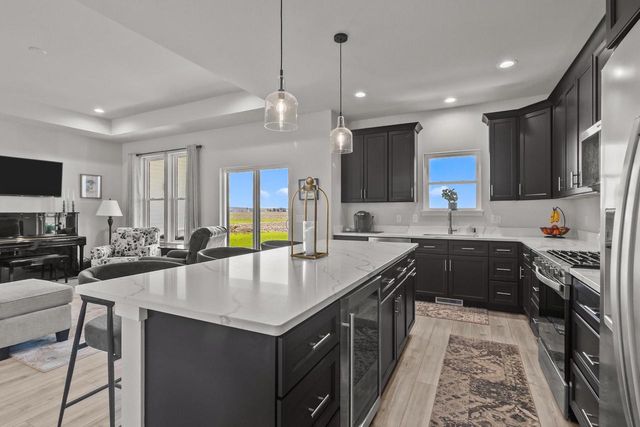501 Fairview DRIVE, Walworth, WI 53184