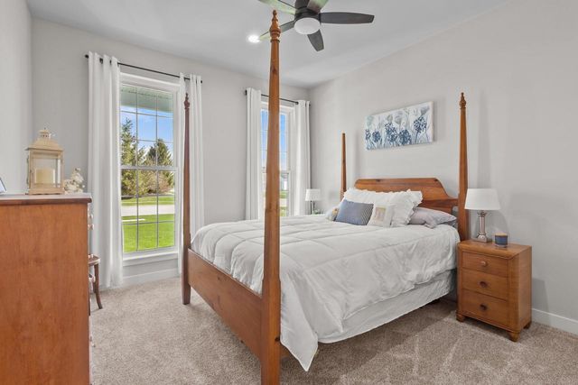 501 Fairview DRIVE, Walworth, WI 53184