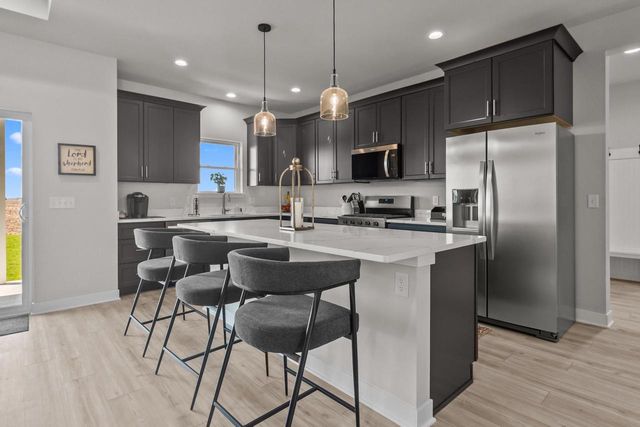 501 Fairview DRIVE, Walworth, WI 53184