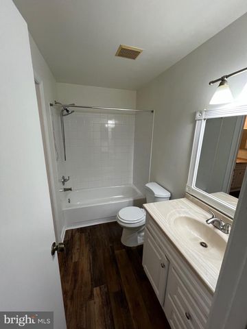 2913 MADEIRA CT, Woodbridge, VA 22192