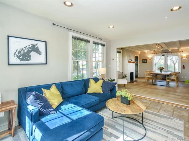 20 Oldwood Road 1st Floor, Port Washington, NY 11050