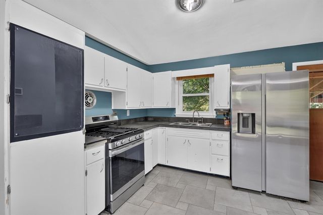 3024 Haskell Street, Kalamazoo, MI 49006