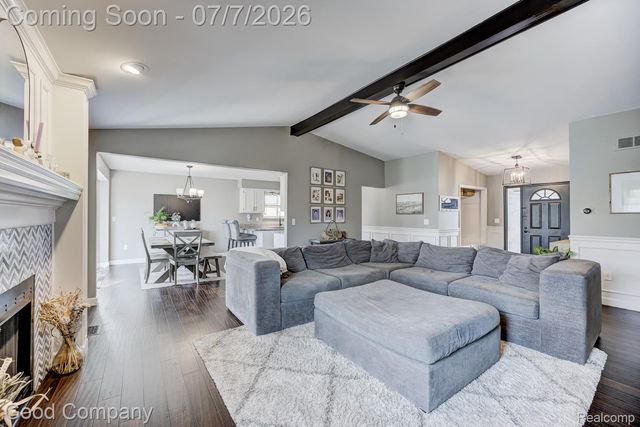 49877 Maurice Drive, Chesterfield Township, MI 48047