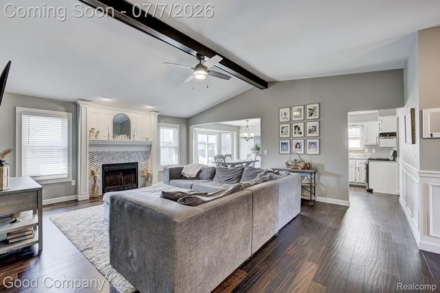 49877 Maurice Drive, Chesterfield Township, MI 48047
