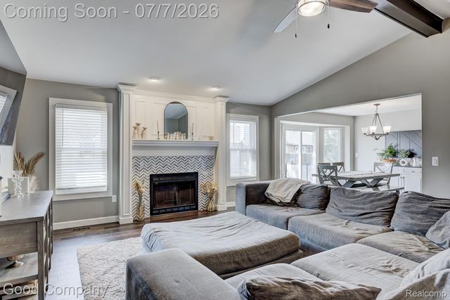 49877 Maurice Drive, Chesterfield Township, MI 48047