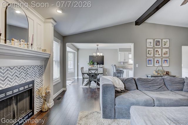 49877 Maurice Drive, Chesterfield Township, MI 48047
