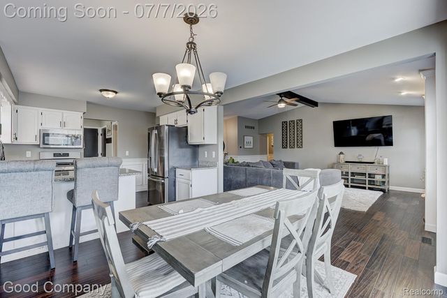 49877 Maurice Drive, Chesterfield Township, MI 48047