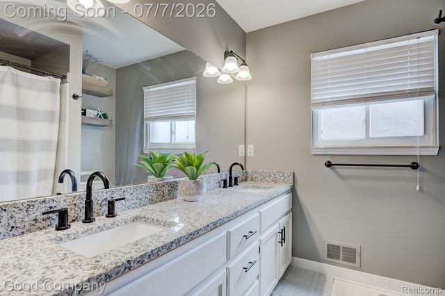 49877 Maurice Drive, Chesterfield Township, MI 48047