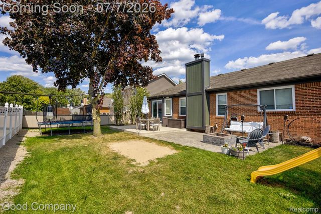 49877 Maurice Drive, Chesterfield Township, MI 48047