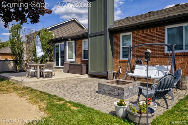 49877 Maurice Drive, Chesterfield Township, MI 48047