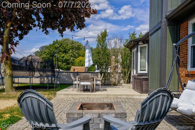 49877 Maurice Drive, Chesterfield Township, MI 48047