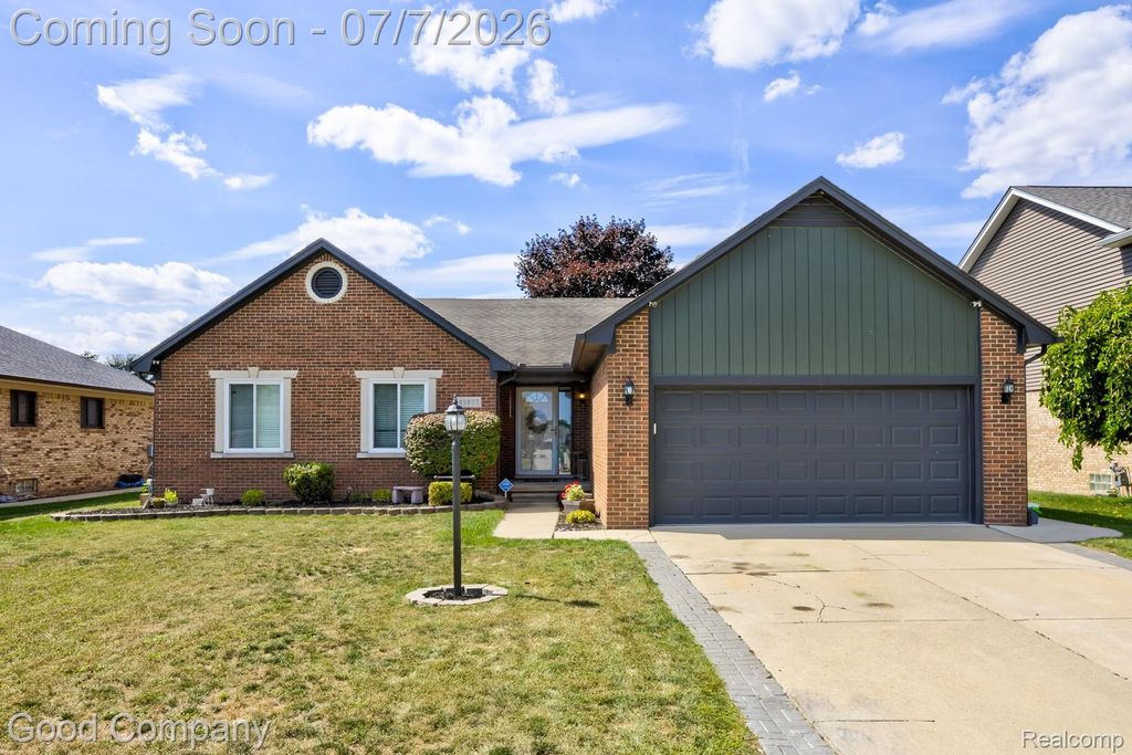 49877 Maurice Drive, Chesterfield Township, MI 48047