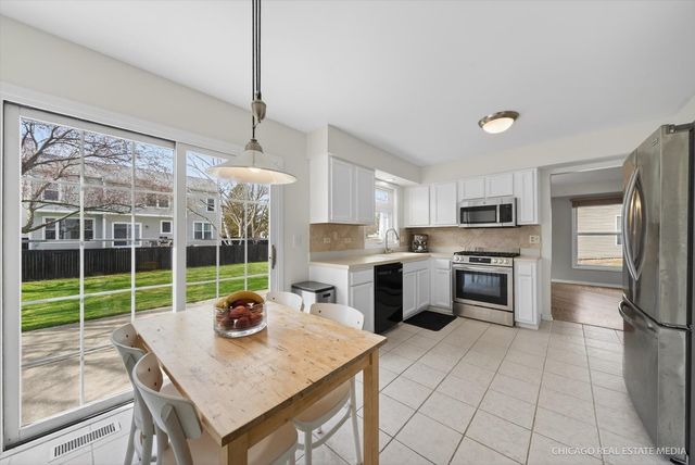 1439 Blue Heron Drive, Crystal Lake, IL 60014