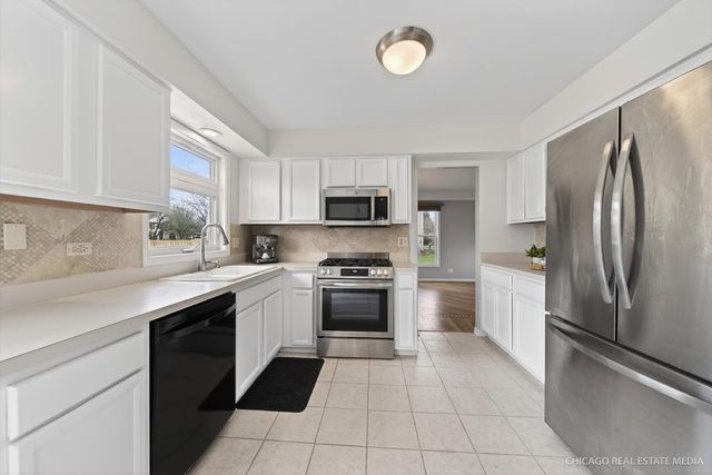 1439 Blue Heron Drive, Crystal Lake, IL 60014