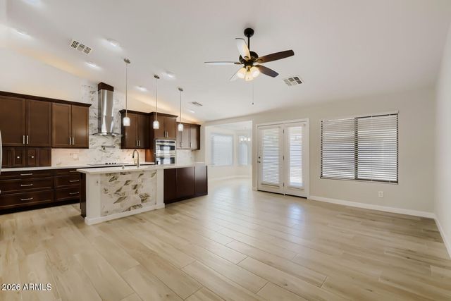 4085 E STRATFORD Place, San Tan Valley, AZ 85140